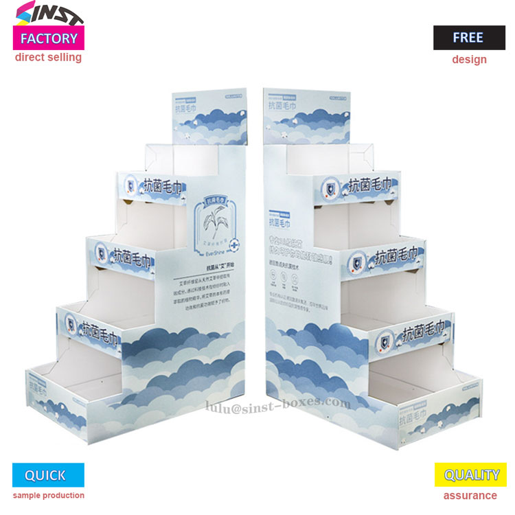 ကတ်ထူပြားသည်စင်ပေါ်ရှိလက်သုတ်ပုဝါနှင့်မည်သို့ပြောဆိုနိုင်မည်နည်း။